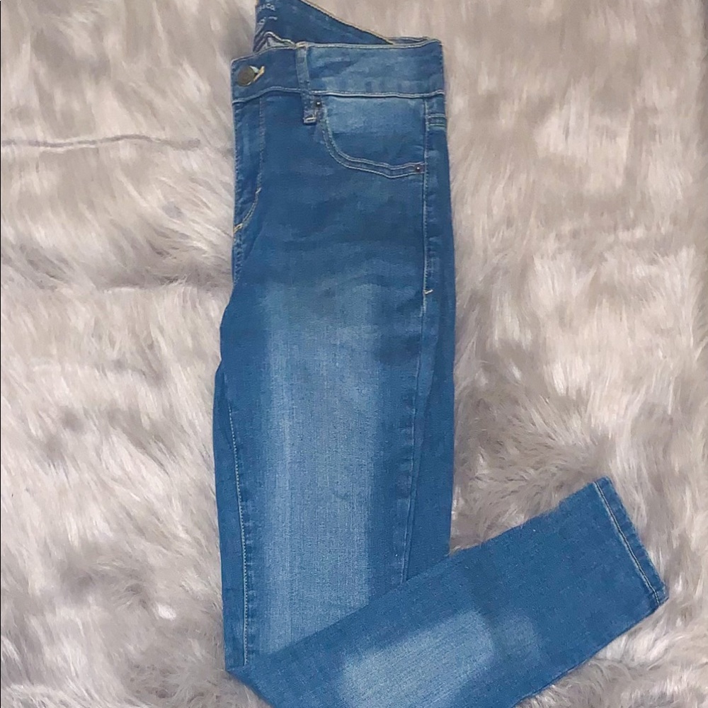 Bass Women’s size 6 skinny fit jeans